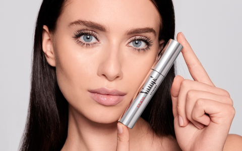 Vamp! Extreme Mascara 4