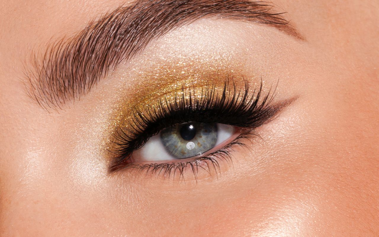 Shine Bright Fluid All Over Highligher - PUPA Milano