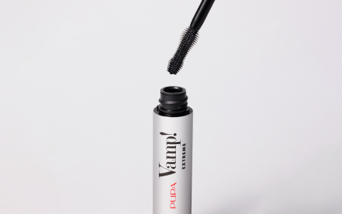 Vamp! Extreme Mascara 5