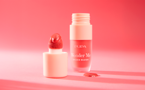 Wonder Me Shake Blush 4
