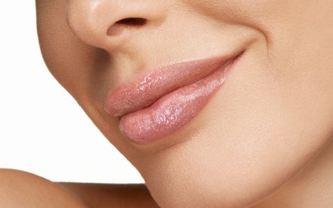 Get Wallpaper Miss Pupa Gloss Ultra Shiny Gloss Immediate Volume Pupa Milano Desktop Wallpaper